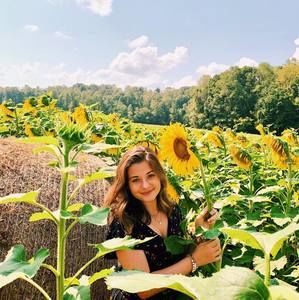 Meet your Posher, Katie